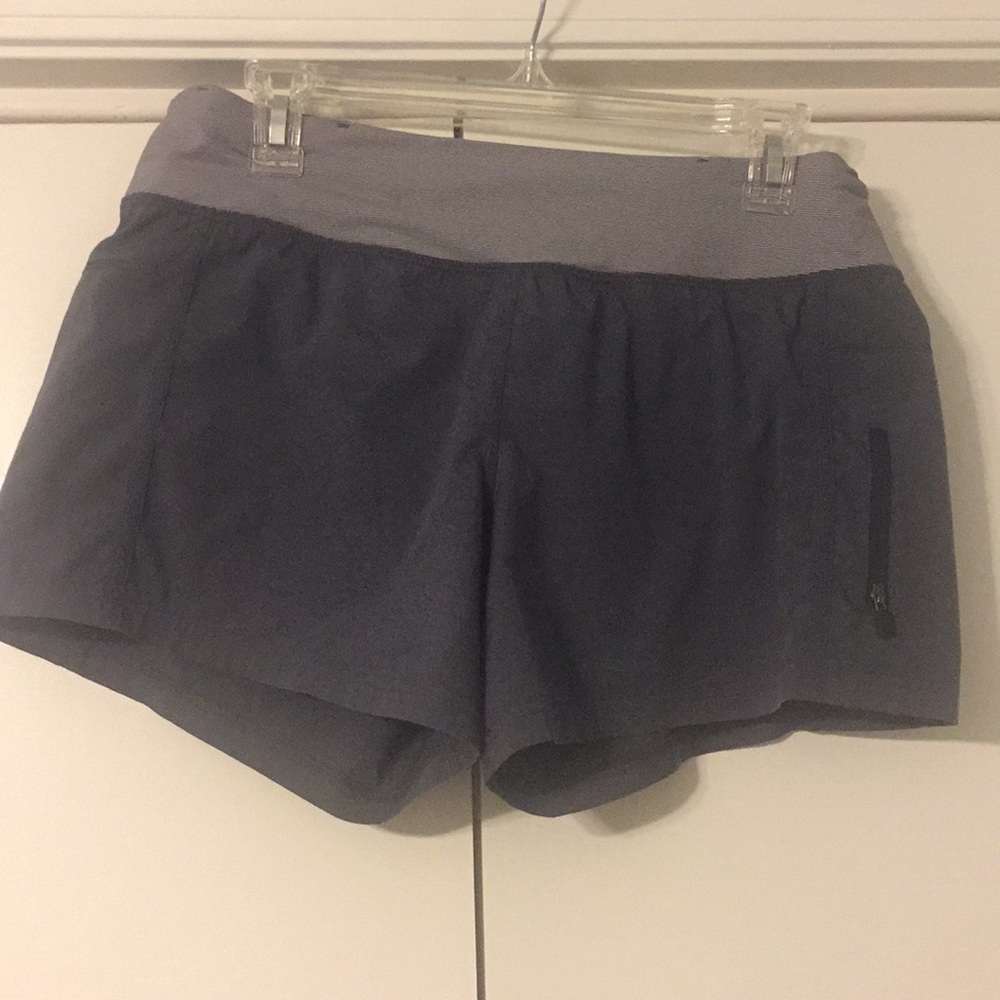Lululemon 🍋 WOMENS shorts size 10